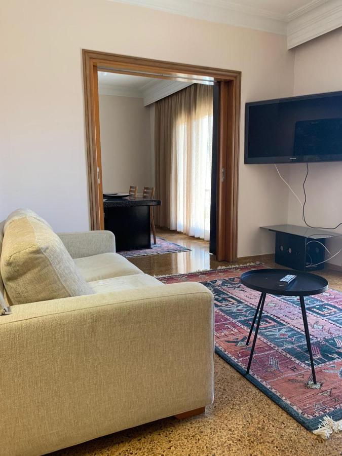 Central Family Apartment Thessaloniki Buitenkant foto